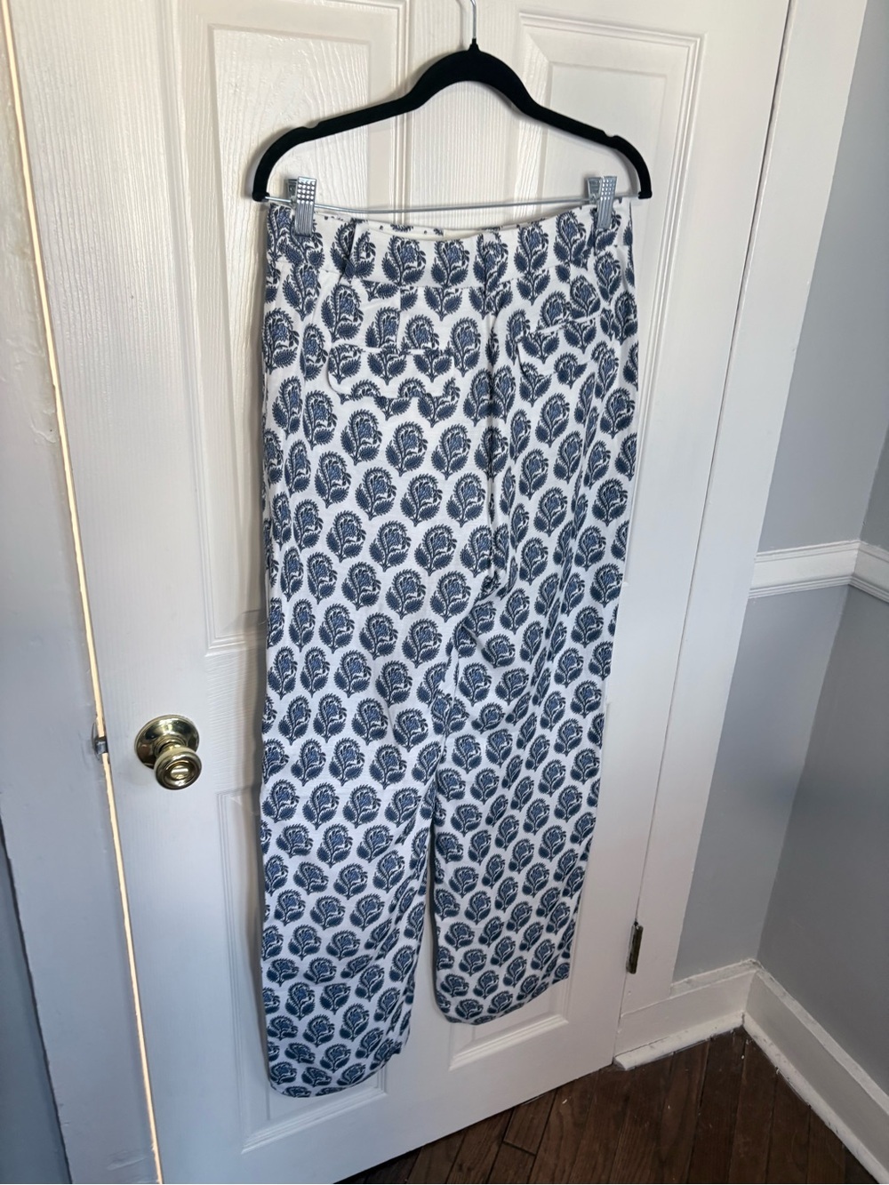 J.Crew | Straight-Leg Essential Pant in Bouquet Block Print Chelsea Linen 6T - Picture 8 of 11